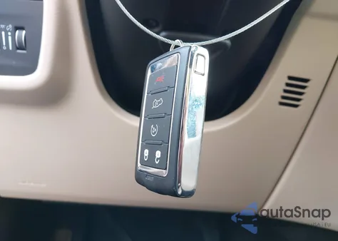 2025 Jeep Grand Cherokee L Limited 4X4 from USA, damaged, VIN 1C4RJKBG3S8673329